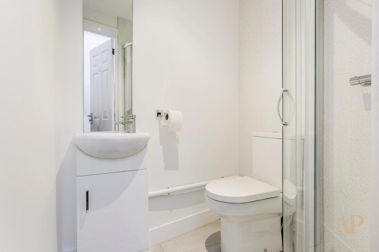 לונדון Split Level Studio Apartment In Camden מראה חיצוני תמונה